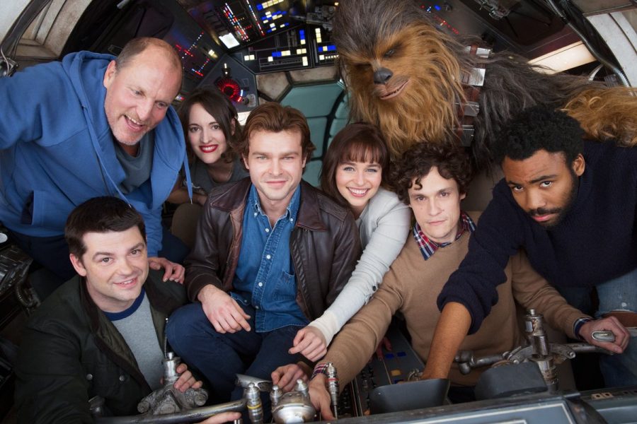 Começam as filmagens da História Star Wars sobre Han Solo; veja a imagem do elenco